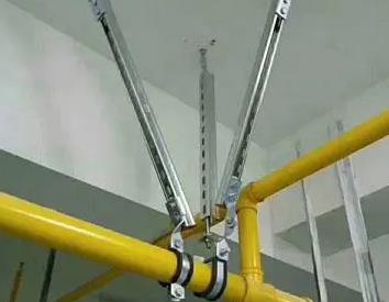 闸阀支撑架的质量要求。价格决定了吉利抗震支撑框架的质量。